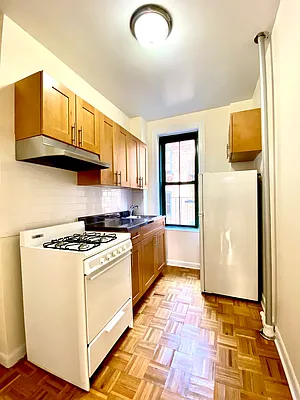 Rented by City & Suburban | media 7