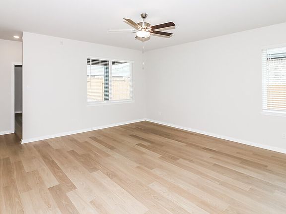 4th image of 413 San Miguel Creek Dr