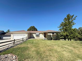 206 Pine Cir, Eureka, IL