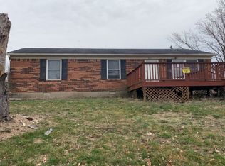 211 Static Rd, Paris, KY 40361