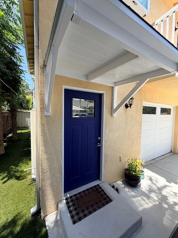 3 bed, 1200 sqft, $5,495 — Photo 2