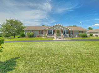 15689 Apple Rd, Diamond, MO 64840
