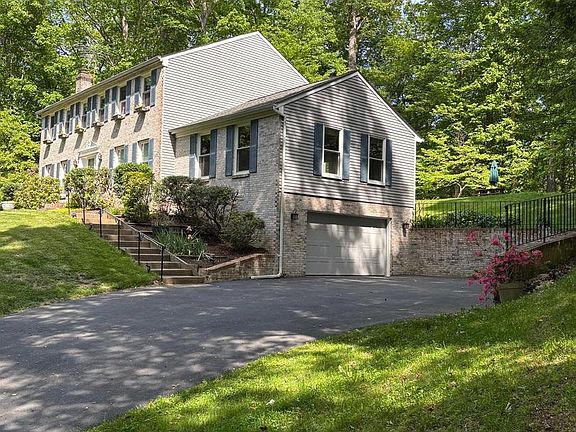 2nd image of 10265 Greystone Rd