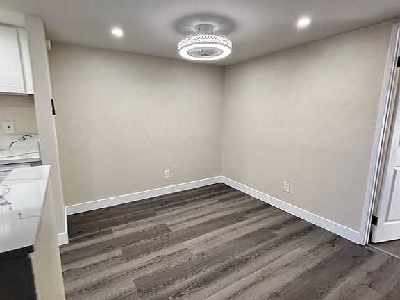 4th image of 28166 Via Princesa APT 4