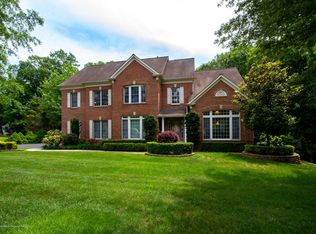 12 Cinnamon Ct, Holmdel, NJ 07733