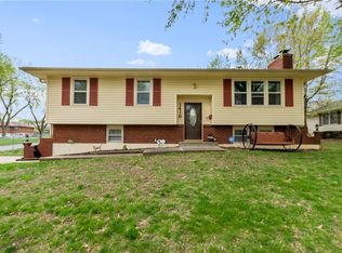 1418 S 50th Dr, Kansas City, KS 66106
