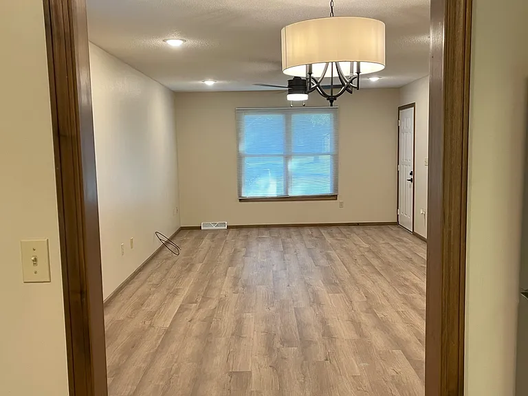 3804 Stonebridge Dr — Photo 4