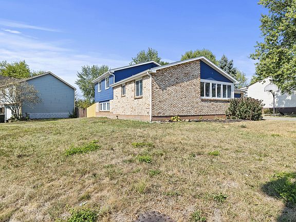 3rd image of 6481 Mountaineer Trail Ct
