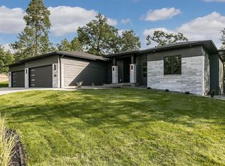 1509 Aspen Cir SE, Cedar Rapids, IA 52403