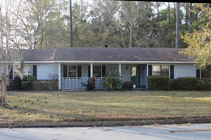 1st image of 2718 Clayton Dr