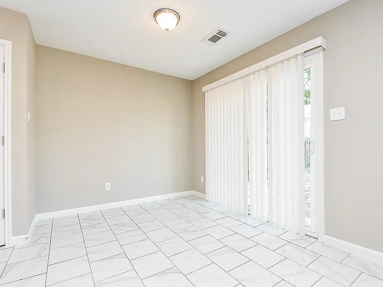 7818 Summer Place Dr — Photo 9
