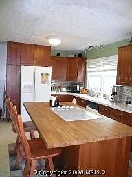 4th image of 8814 Old Block House Ln