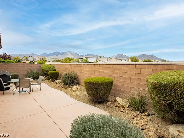 11220 Robin Park Ave — Photo 32