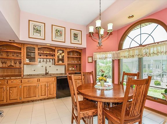 5th image of 20730 Hunt Club Dr