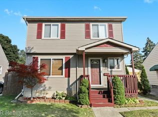 3321 John R Ave, Trenton, MI 48183