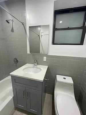 Rented by Jonis Realty | media 28