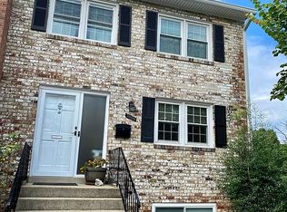 3300 Spring Ln, Falls Church, VA 22041