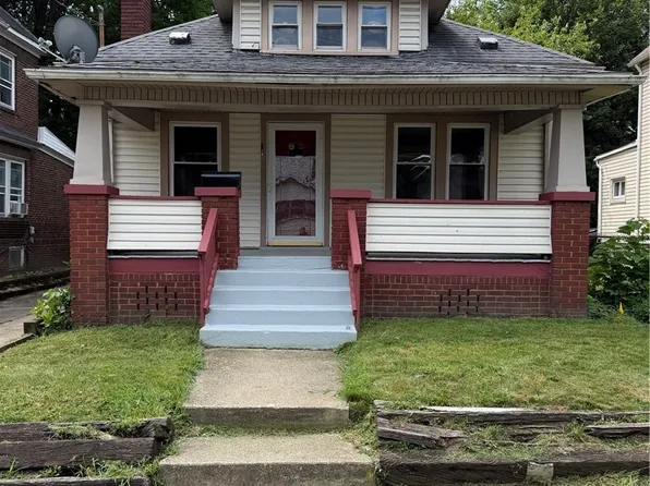 1372 Andrus St, Akron, OH 44301