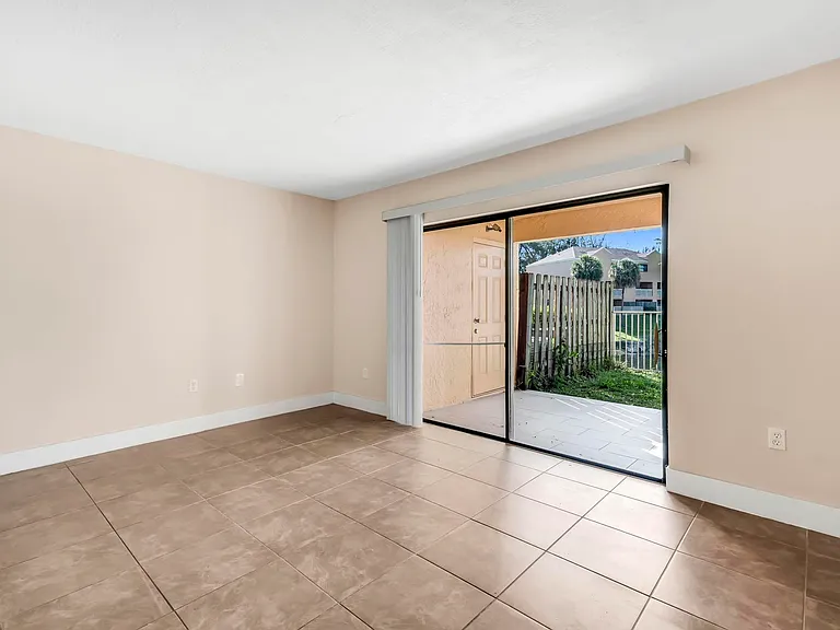 5200 NW 31st Ave #141 — Photo 9