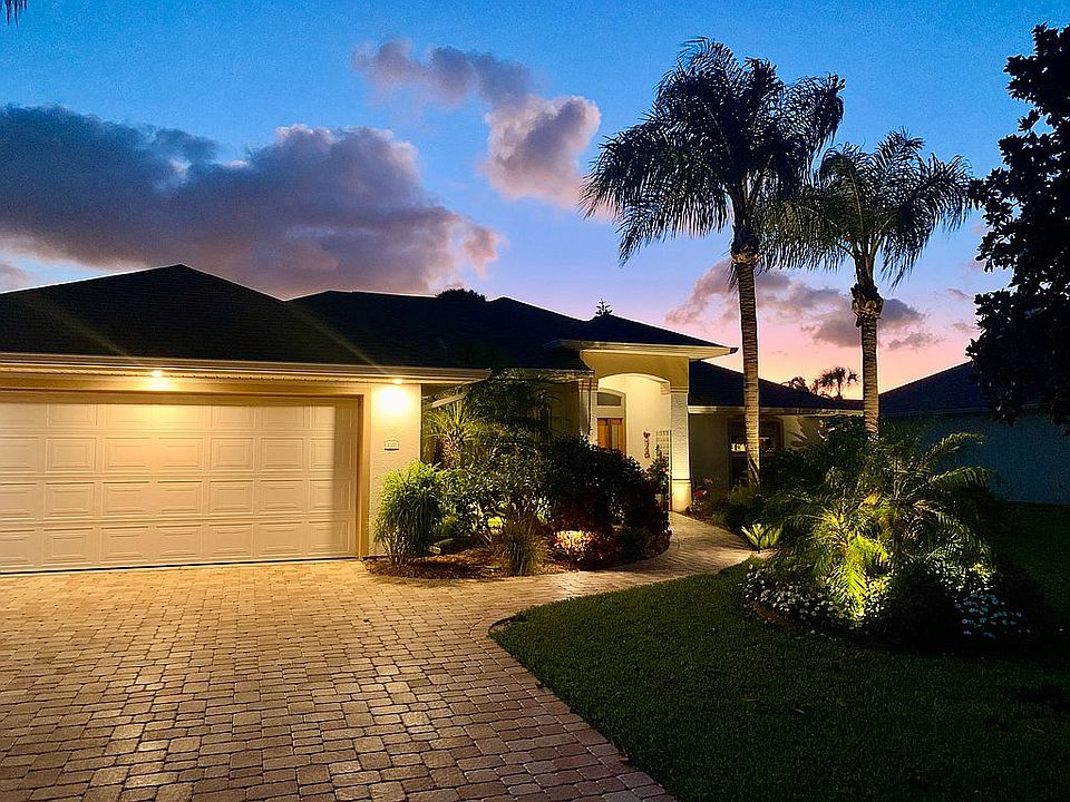 2nd image of 4107 Las Cruces Way