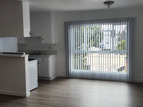 2nd image of 12316 Pacific Ave APT 11