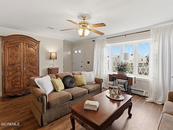 5th image of 76 Westport Drive