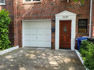 33-57 28th St #1L, Astoria, NY 11106