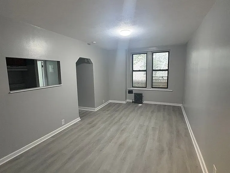 280 Hawthorne Ave — Photo 11