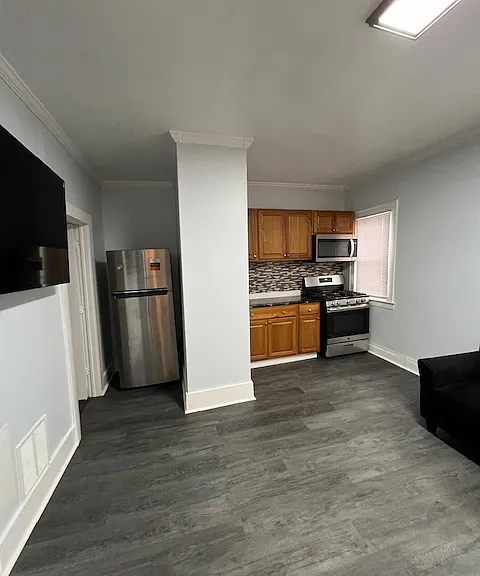 301 Maple St #ST2 — Photo 3