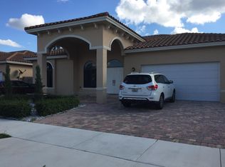 14872 SW 38th Ln, Miami, FL 33185