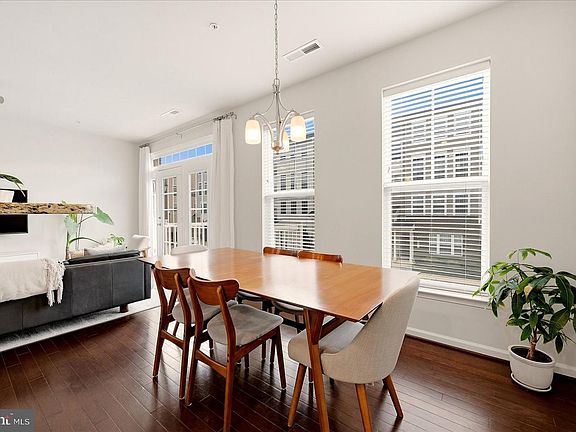 4th image of 5904 Krantz Dr