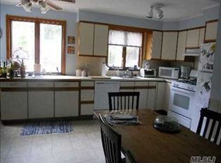 1803 E Jericho Tpke, Huntington, NY 11743