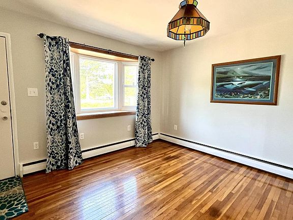 3rd image of 54 Morningside Rd