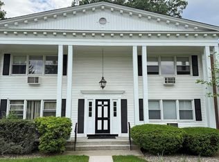 35 Bon Aire Cir APT 8113, Suffern, NY 10901
