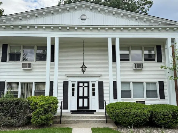35 Bon Aire Circle #8113, Suffern, NY 10901