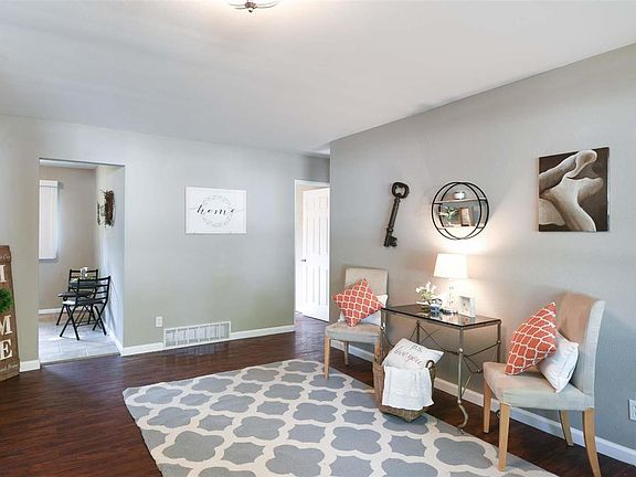 2nd image of 11539 Criterion Ave