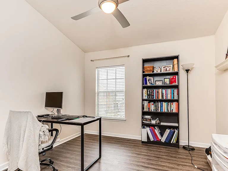Guest bedroom 2