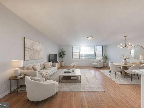 4600 Duke St APT 1524, Alexandria, VA 22304