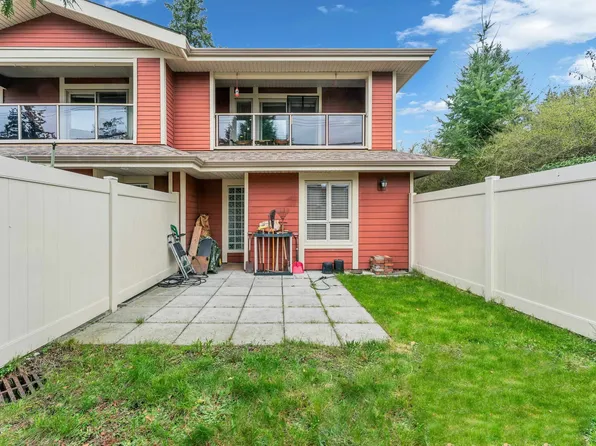 14921 Thrift Ave #4, White Rock, BC V4B 2J8