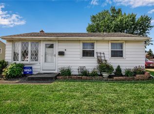 132 Wheaton Dr, Cheektowaga, NY 14225