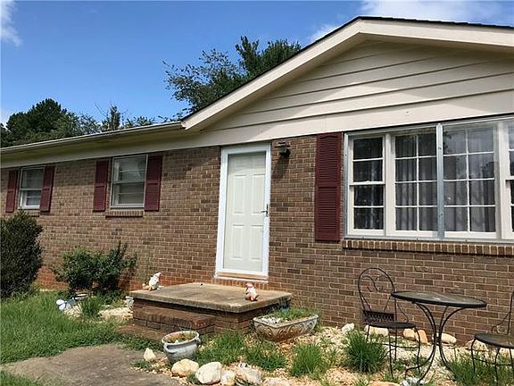 2nd image of 1110 Floral Dr