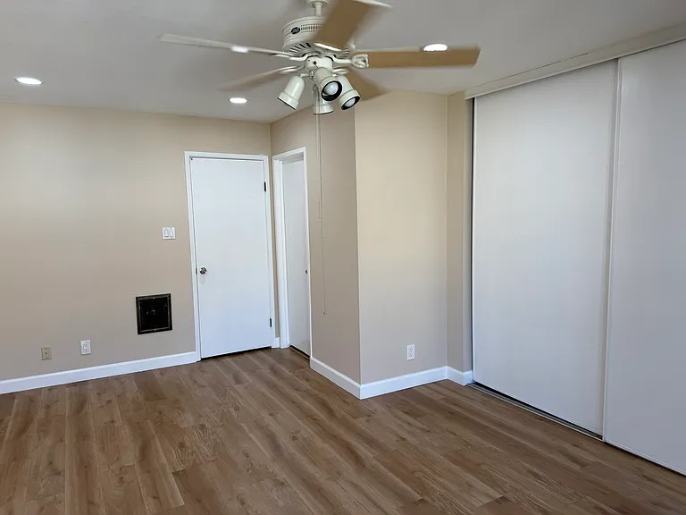 9005 Alcosta Blvd #196 — Photo 28