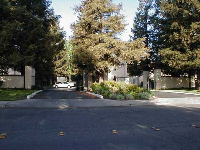2nd image of 3701 Colonial Dr APT 163