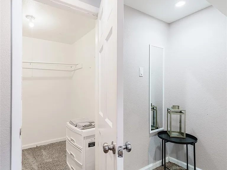 565 Winona Ct — Photo 23