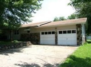 409 Cottonwood Rd, Harrison, AR 72601