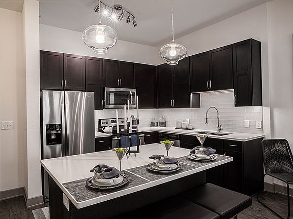 2nd image of 5005 Galleria APT 3405