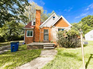 16605 Chateau Ave, Cleveland, OH 44128