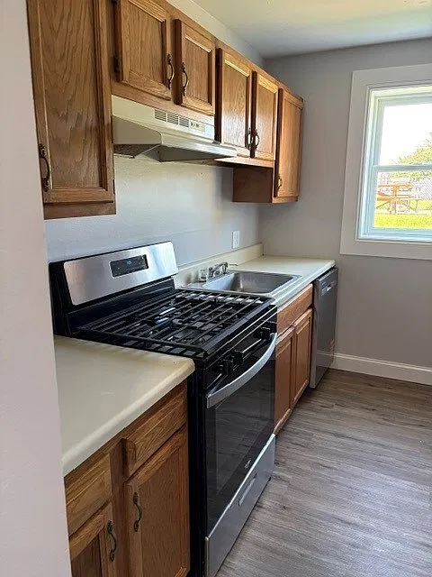 2 bed, $1,000 — Photo 2