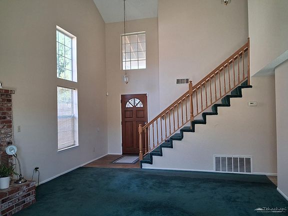 5th image of 422 Sherwood Pl