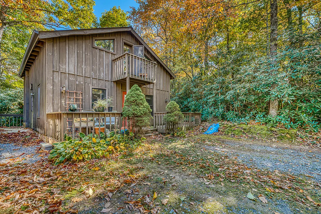 1 bed, 1.5 bath, $1,750 — Photo 3